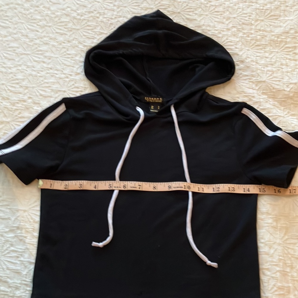 Cropped black top with hood and white stripes down each short sleeve - Picture 7 of 8